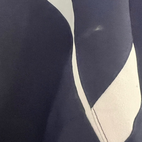 Reebok 3/4 zip Toronto Maple Leafs pull over. - Picture 4 of 5